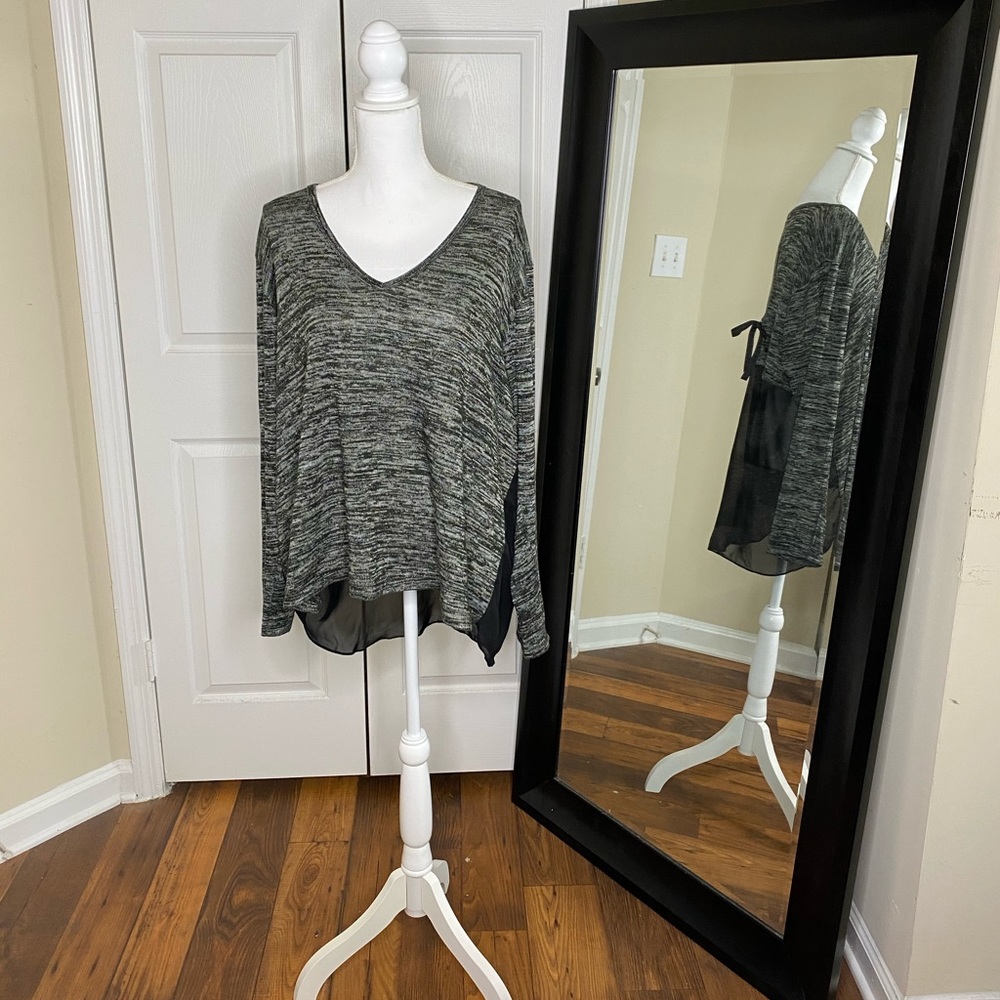 Tri-Color High Low Top